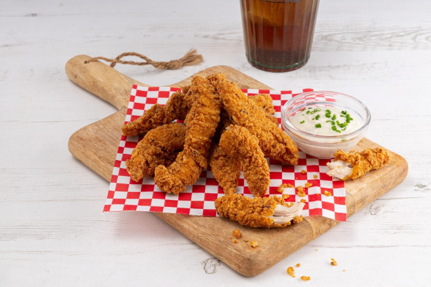 1. IDG0088 Finger de pollo American Crispy_Emplatado_2.jpg